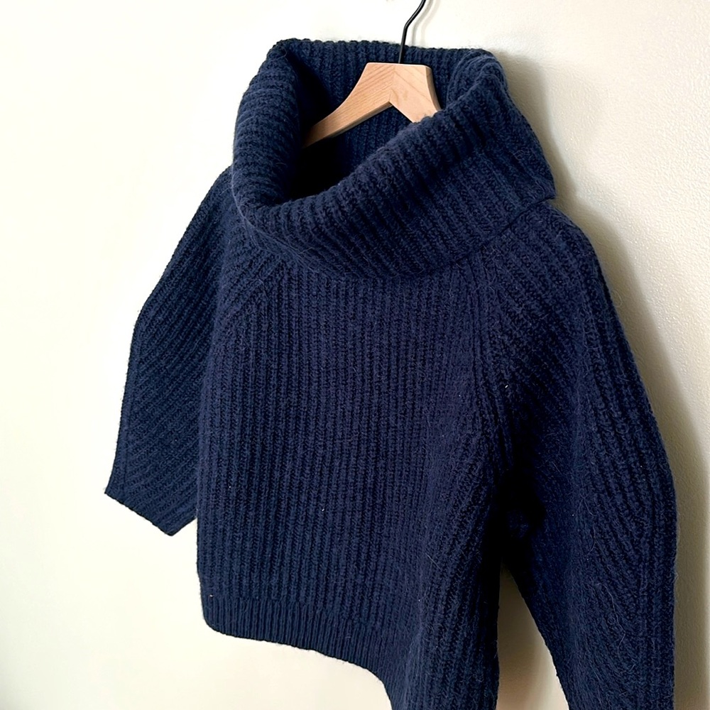 Gap Women’s Cowl-Neck Navy sweater